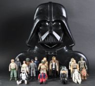 STAR WARS - ORIGINAL DARTH VADER CARRY CASE + FIGURES