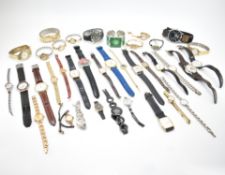 COLLECTION OF VINTAGE GENTS & LADIES WRIST WATCHES