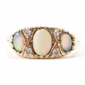 VINTAGE 9CT GOLD & OPAL RING