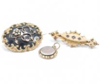 VICTORIAN MOURNING JEWELLERY