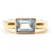 VINTAGE GOLD & AQUAMARINE DRESS RING