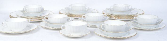 VINTAGE 20TH CENTURY ROYAL WORCESTER BONE CHINA DINNER SERVICE