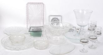 AN EARLY 20TH CENTURY NAUTILUS PORCELAIN TEA SET TRIO