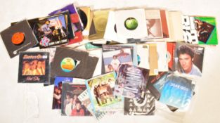 LARGE COLLECTION OF VINTAGE 20TH CENTURY 45RPM RECORDS