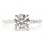 925 SILVER & MOISSANITE RING