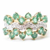 HALLMARKED 9CT GOLD GREEN & WHITE STONE RING