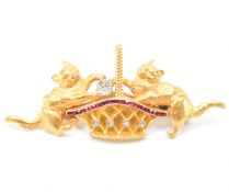 18CT GOLD RUBY & DIAMOND KITTEN BROOCH PIN