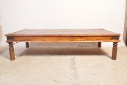 LARGE VINTAGE 20TH CENTURY INDIAN TEAK COFFEE TABLE