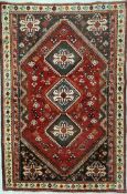 AN EARLY 20TH CENTURY PERSIAN ISLAMIC QASHQAI FLOOR CARPET RUG