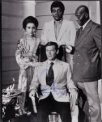SIR ROGER MOORE (1927-2017) - JAMES BOND 007 SIGNED PHOTO - AFTAL