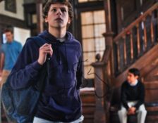 JESSE EISENBERG - AMERICAN ACTOR - AUTOGRAPHED 8X10