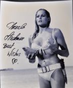 URSULA ANDRESS - JAMES BOND 007 - SIGNED 8X10