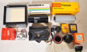 COLLECTION OF VINTAGE CAMERA EQUIPMENT