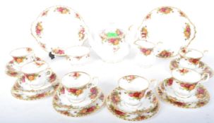 VINTAGE 20TH CENTURY ROYAL ALBERT OLD COUNTRY ROSES