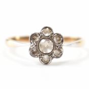 VINTAGE 18CT GOLD & WHITE STONE DAISY RING