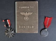 WWII SECOND WORLD WAR GERMAN CAPTAINS SERVICE BOOK & MEDALS