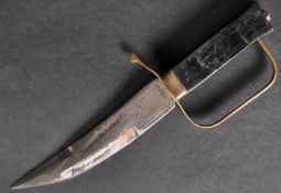 VINTAGE 20TH CENTURY MIDDLE EASTERN DAGGER