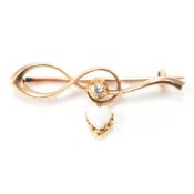 9CT GOLD OPAL & DIAMOND BAR BROOCH