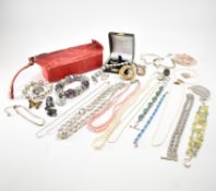 COLLECTION OF VINTAGE COSTUME JEWELLERY