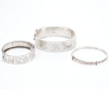 GROUP OF THREE 925 SILVER BANGLE BRACELETS