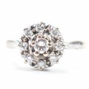 18CT GOLD & DIAMOND CLUSTER RING