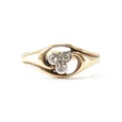 VINTAGE 18CT GOLD & DIAMOND THREE STONE CLOVER RING