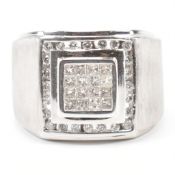 14CT WHITE GOLD & DIAMOND RING