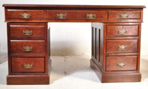 VINTAGE 20TH CENTURY OAK WRITING DESK