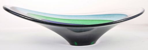 P. HARRIS - CONTEMPORARY 2009 DESIGNER CENTREPIECE