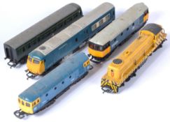 COLLECTION OF VINTAGE TRIANG & LIMA 00 GAUGE DIESEL LOCOMOTIVES