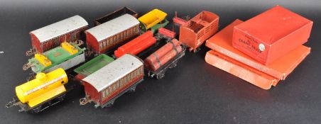 COLLECTION OF VINTAGE HORNBY O GAUGE TINPLATE WAGONS