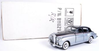 FRANKLIN MINT 1/24 SCALE DIECAST MODEL ROLLS ROYCE SILVER CLOUD