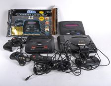 RETRO GAMING - SEGA MEGA DRIVE - COLLECTION OF SEGA MEGA DRIVE CONSOLES, CONTROLLERS & ACCESSORIES