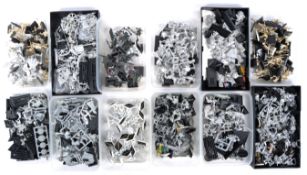 COLLECTION OF VINTAGE GAMES WORKSHOP WARHAMMER FIGURES