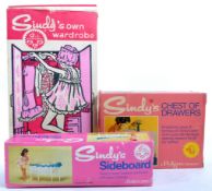 COLLECTION OF VINTAGE PEDIGREE SINDY DOLL HOUSE FURNITURE