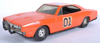 THE DUKES OF HAZZARD - ERTL - VINTAGE GENERAL LEE METAL MODEL