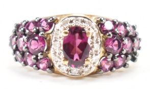 HALLMARKED 9CT GOLD & GARNET DOME RING
