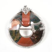 VICTORIAN SCOTTISH SILVER & AGATE SPECIMEN BROOCH
