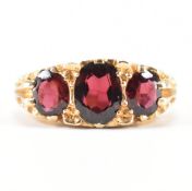 HALLMARKED 9CT GOLD & GARNET 3 STONE RING