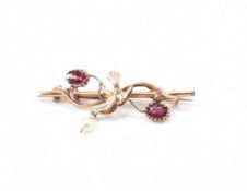 HALLMARKED 9CT GOLD & PURPLE STONE BAR BROOCH
