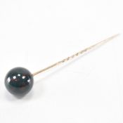 VICTORIAN BOODSTONE & GOLD STICK PIN