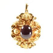 VICTORIAN GOLD & GARNET MOURNING PENDANT