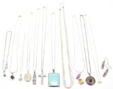 ASSORTED VINTAGE SILVER JEWELLERY