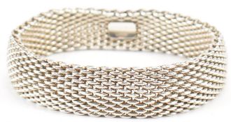 TIFFANY & CO HALLMARKED SOMERSET MESH BANGLE