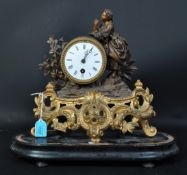 19TH CENTURY MANTEL CLOCK IN GILT METAL CASE