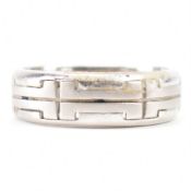 9CT WHITE GOLD BAND RING