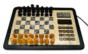 ONLY FOOLS & HORSES - SIR DAVID JASON SIGNED TALKING CHESS GAME