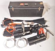 PHOTO SET EQUIPMENT - TRIPODS & LAMPS - MANFROTTO