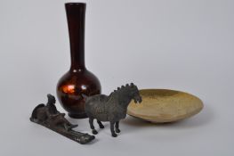 COLLECTION OF 20TH CENTURY ORIENTAL METAL WARE ITEMS