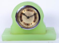 VINTAGE 20TH CENTURY GREEN ONYX MANTEL CLOCK